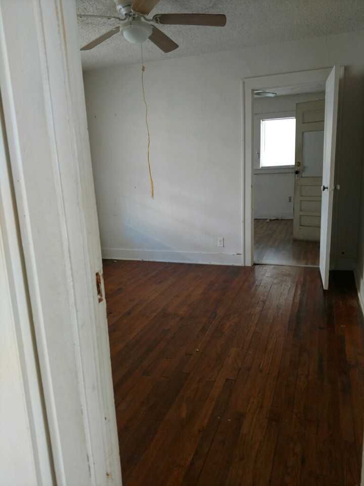 544 N 10th St - Photo 2 of 10