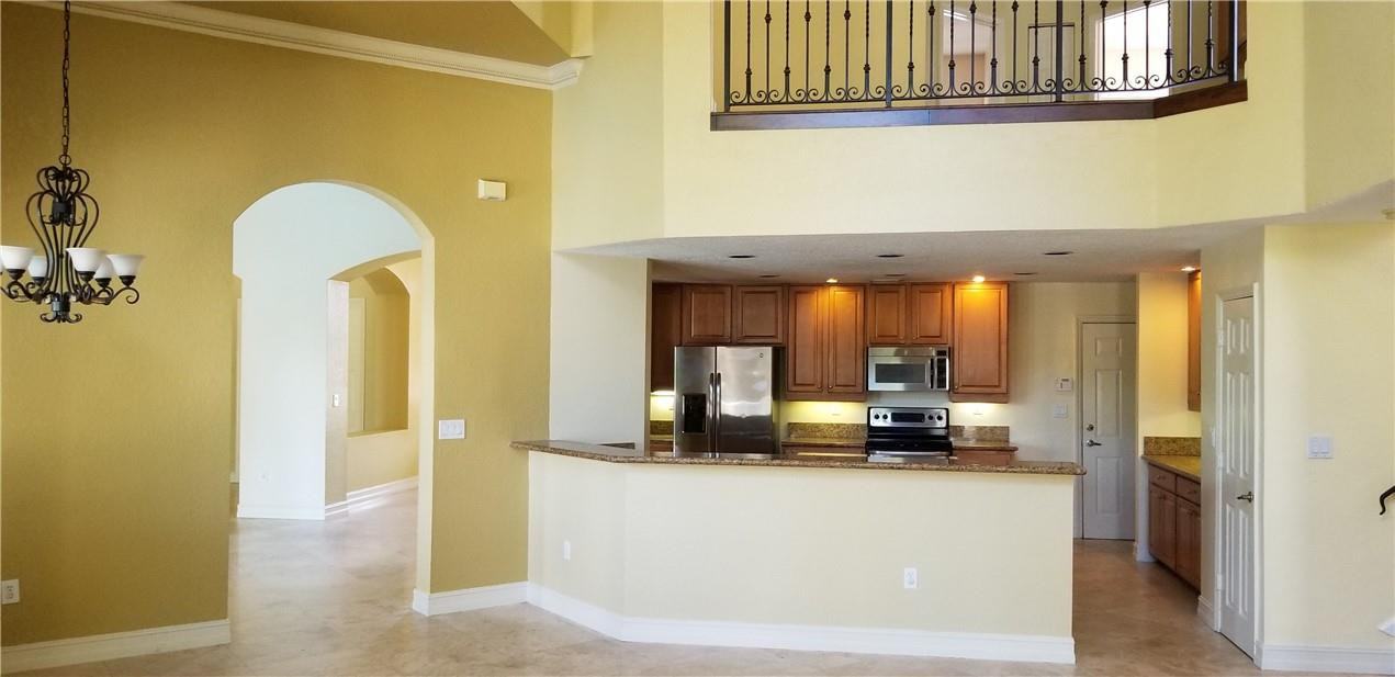 2275 Southwest 185th Avenue - Photo 2 of 27