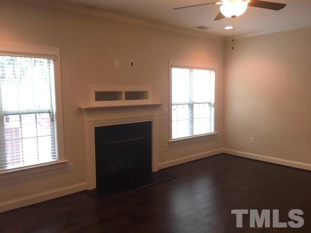238 Ainsley Ct - Photo 2 of 17