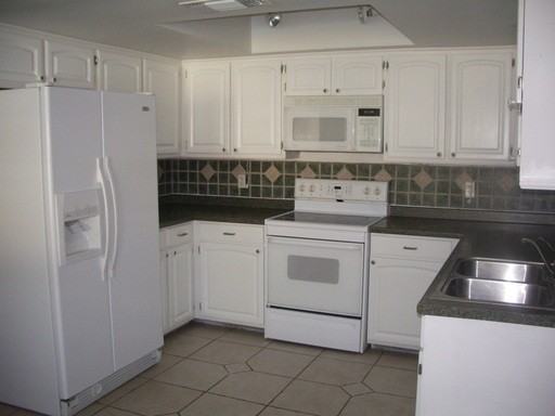 336 W Hornbeam Dr - Photo 3 of 8