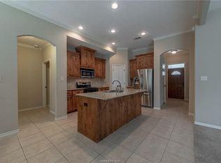 2403 Norham Drive - Photo 3 of 16