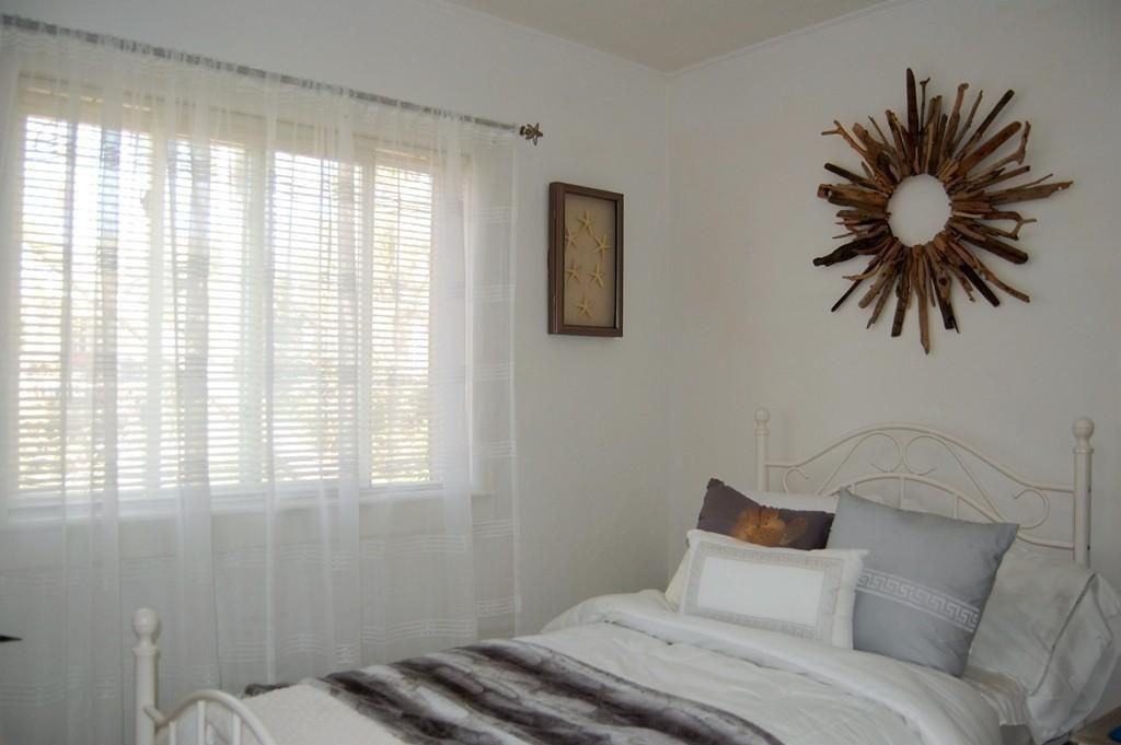 21 Lake Shore Dr - Photo 2 of 8