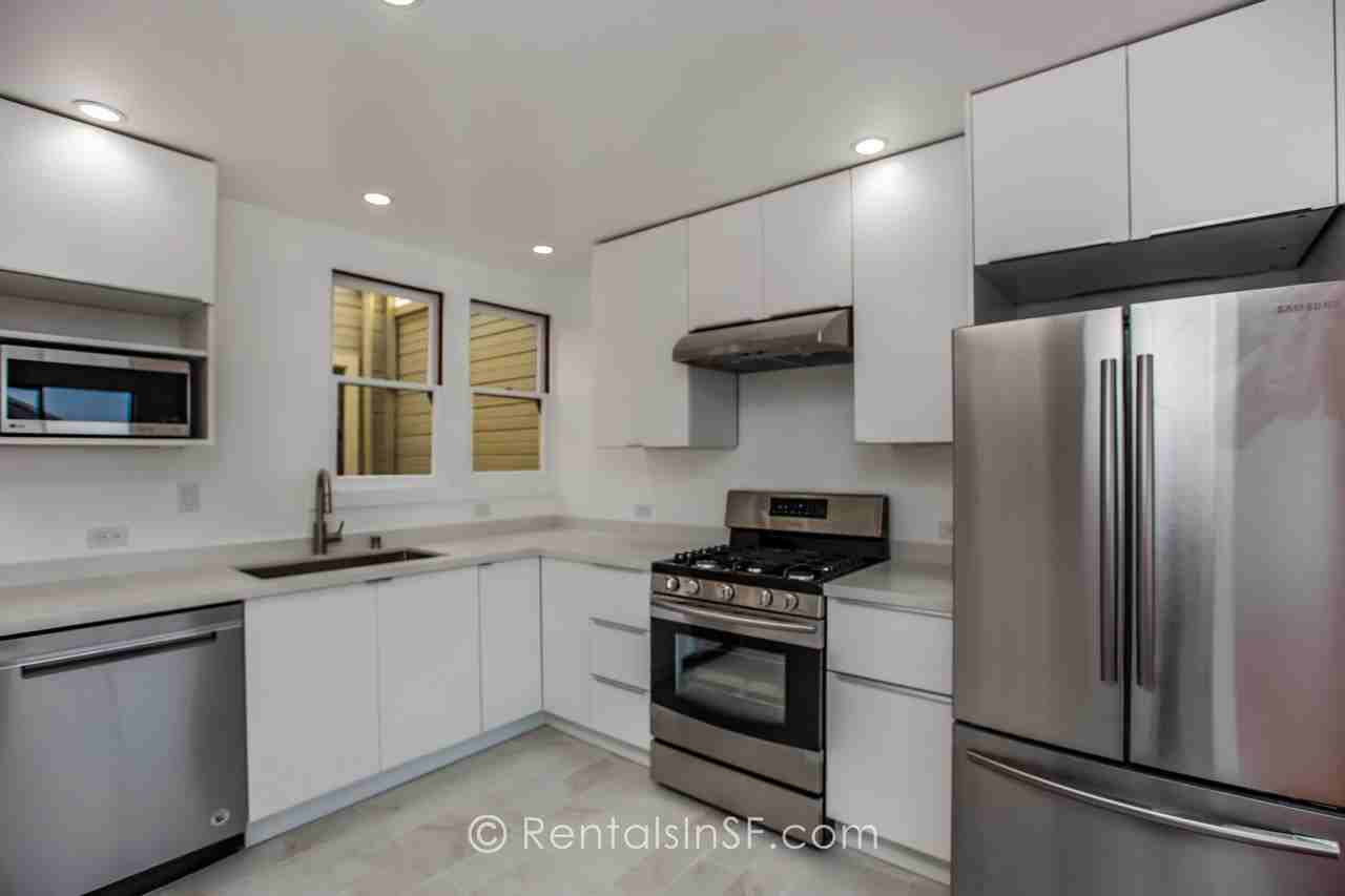 744 43rd Ave - Photo 2 of 19