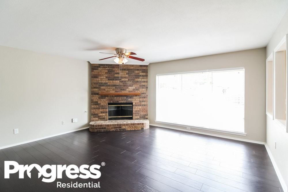 1340 E Miller Dr - Photo 3 of 18