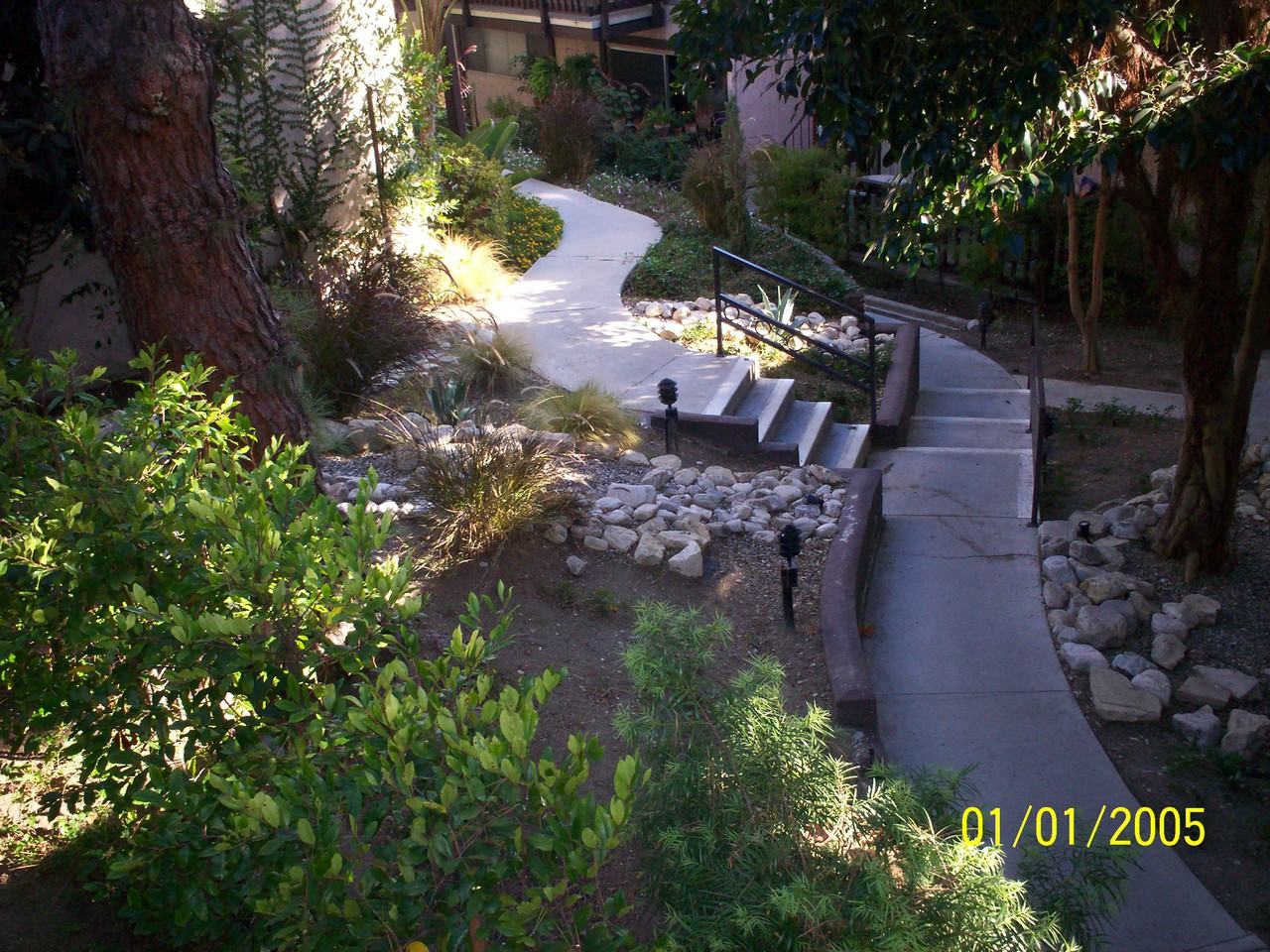 306 South Miraleste Drive - Photo 3 of 12