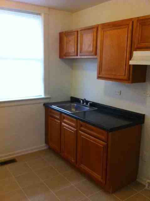 7948 S Hermitage Ave - Photo 3 of 6