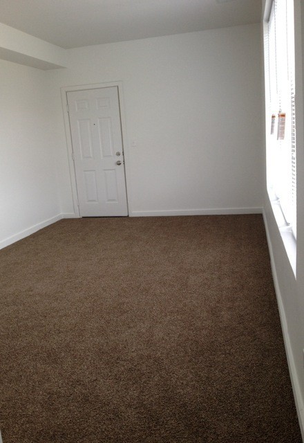 7053 S St Lawrence Ave - Photo 2 of 5