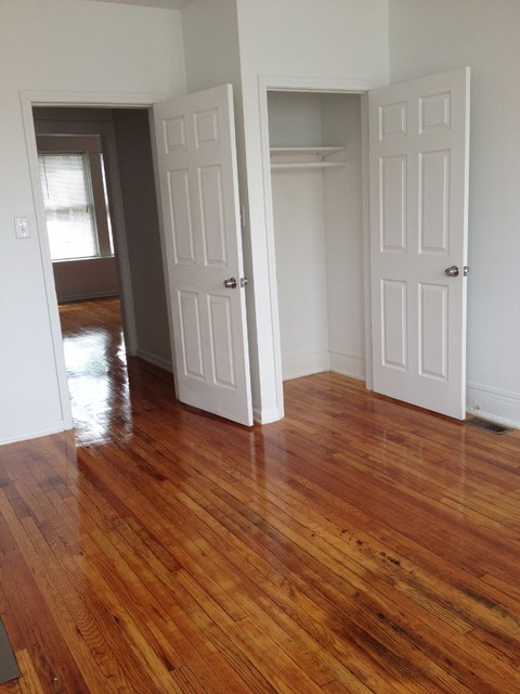 7053 S St Lawrence Ave - Photo 3 of 5