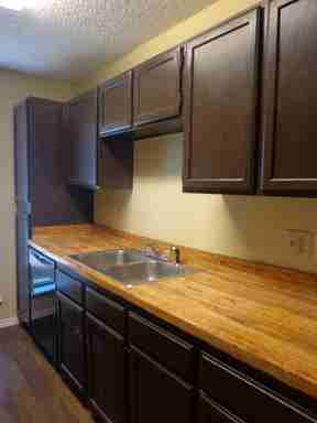 840 Westover Dr - Photo 3 of 15