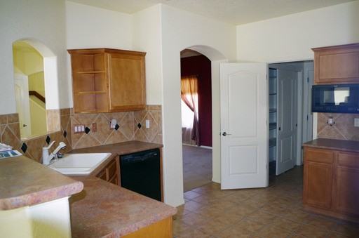 3807 Alamogordo Dr NW - Photo 2 of 9