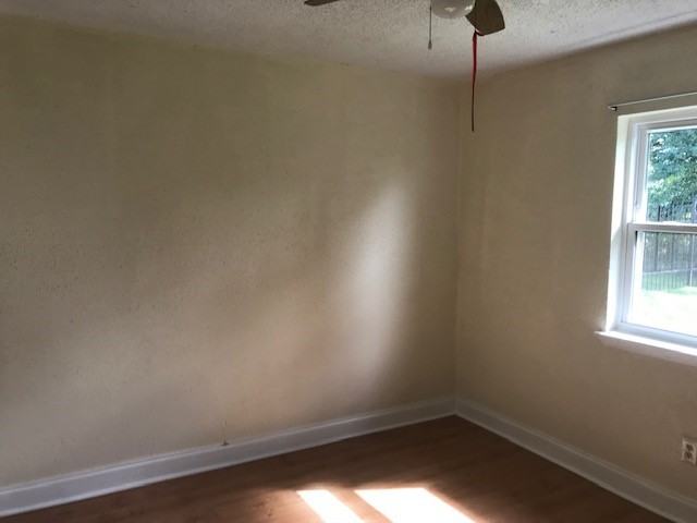 404 Federal Dr - Photo 2 of 8