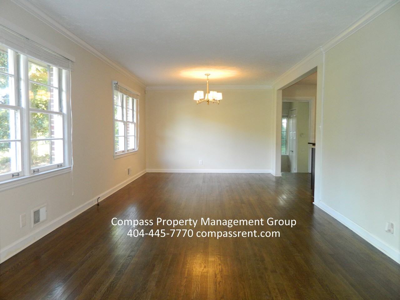 1877 Windsor Dr SW - Photo 3 of 24