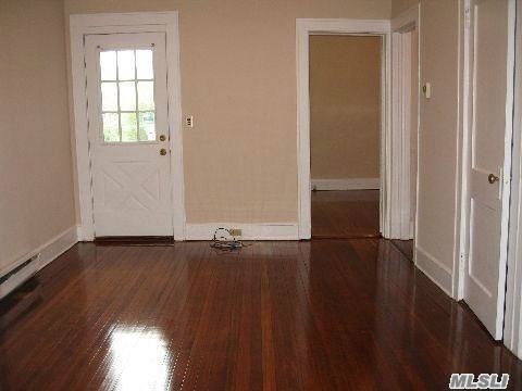 2356 Pershing Blvd - Photo 2 of 6