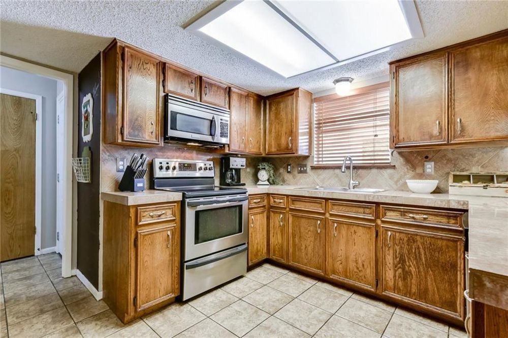 106 Spanish Oak Cir - Photo 3 of 23