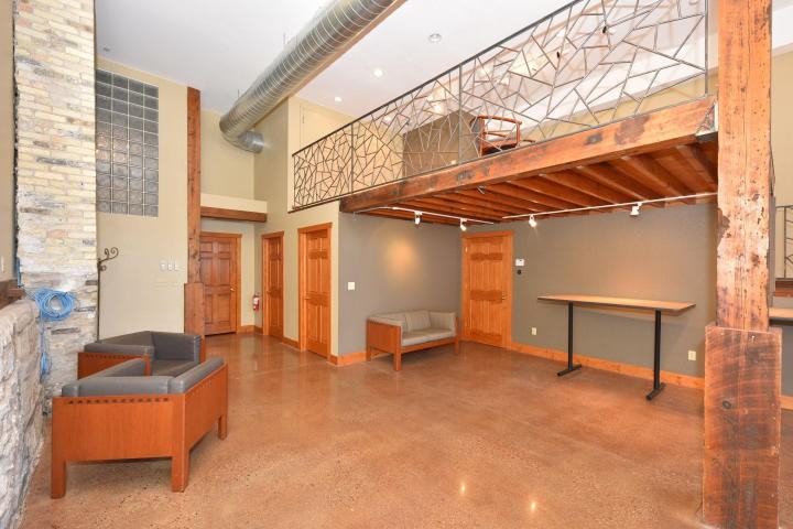 1331 N Doctor M.L.K. Jr Dr - Photo 2 of 26