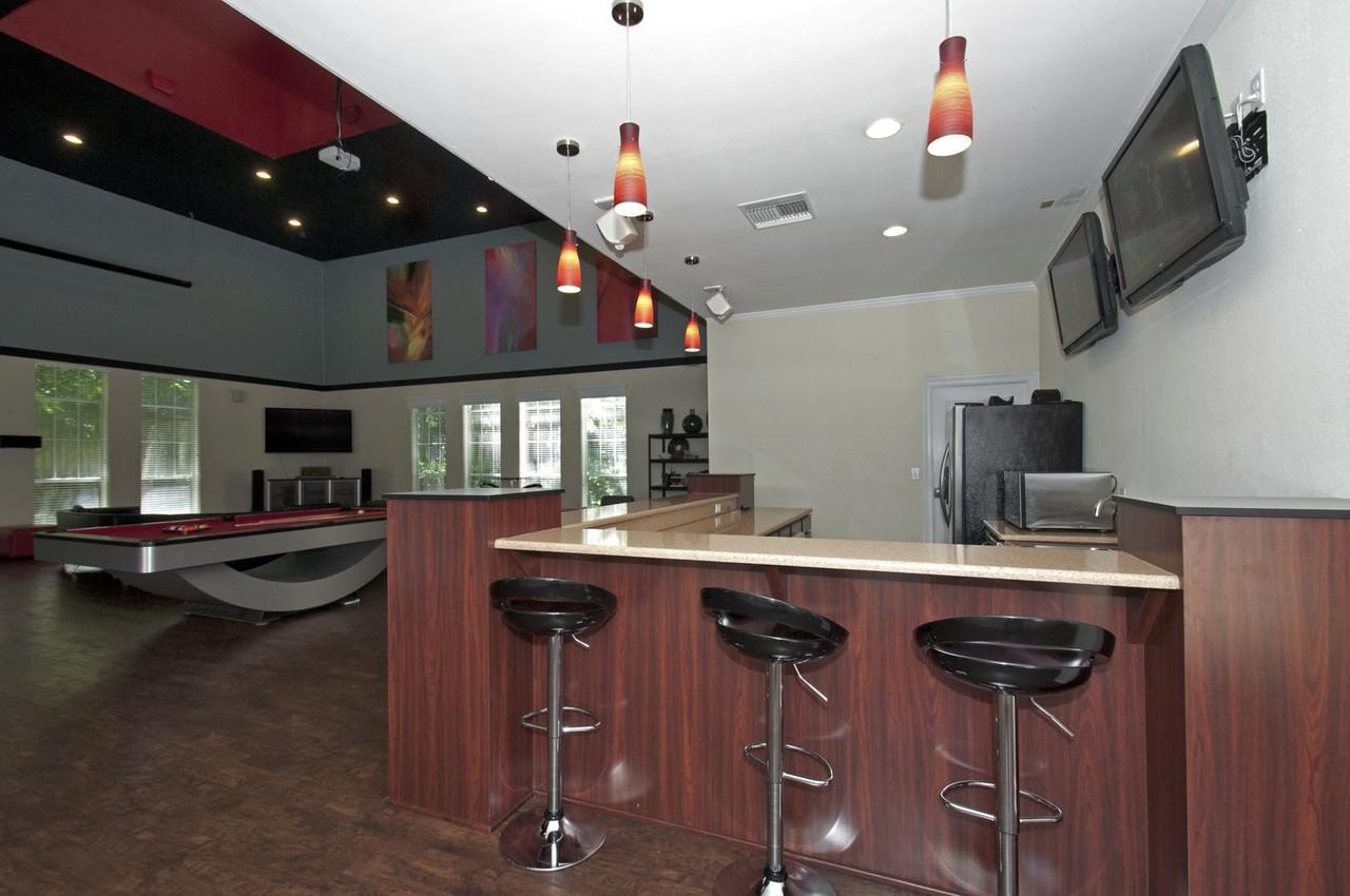 Gainesville Place - Photo 2 of 16