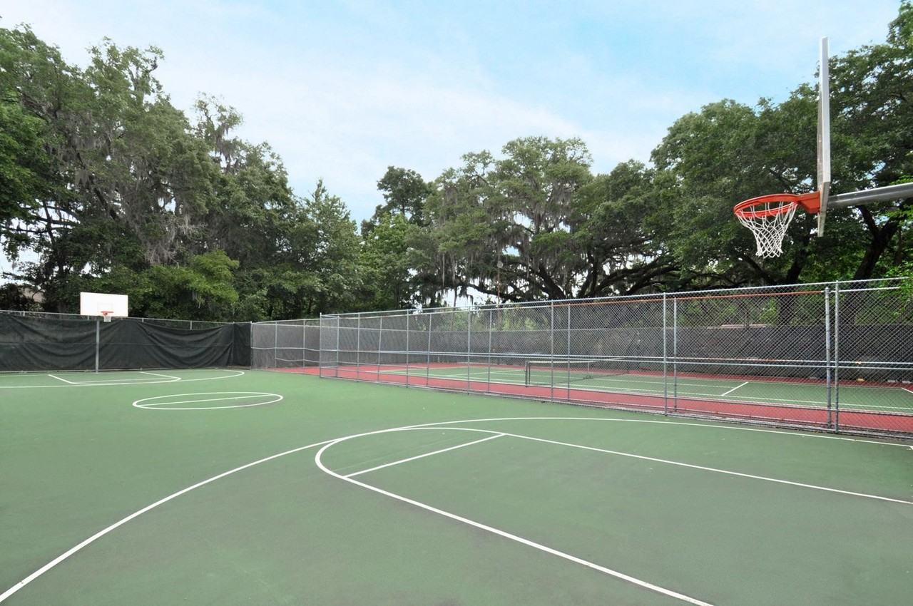 Madison Pointe - Photo 3 of 12