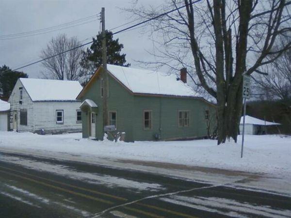 545 N 6th St - Photo 2 of 8