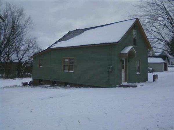 545 N 6th St - Photo 3 of 8