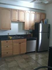 228 N Potomac St - Photo 3 of 5