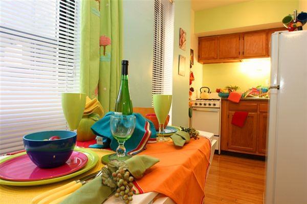 Gramercy Row Apartments - Photo 3 of 6