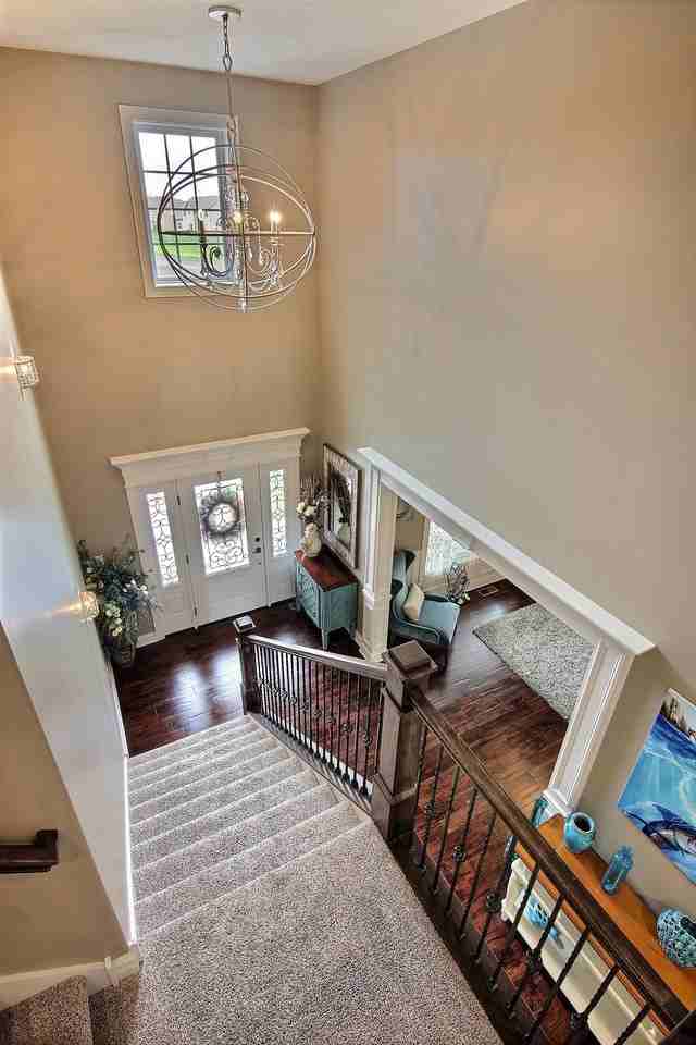 10028 Park Pl - Photo 2 of 45