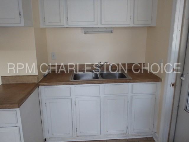 2168 Van Buren Ave - Photo 2 of 44