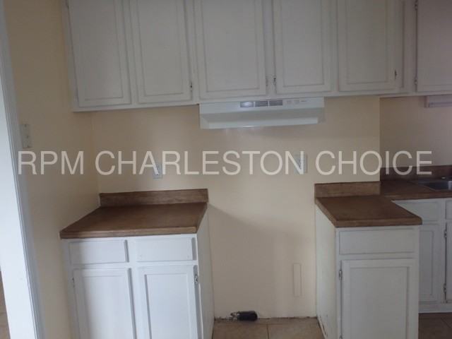 2168 Van Buren Ave - Photo 3 of 44