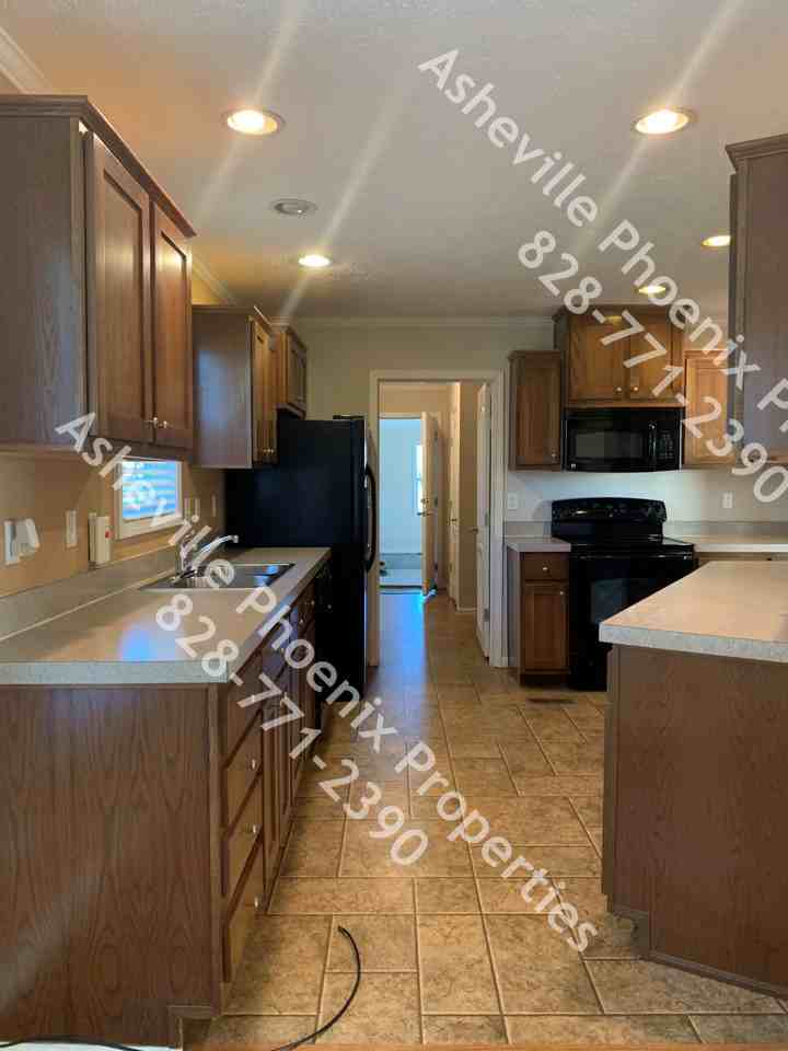 262 Peters Cove Rd - Photo 3 of 17