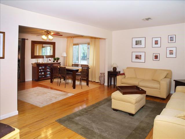 68 Hawthorne Ave - Photo 3 of 14