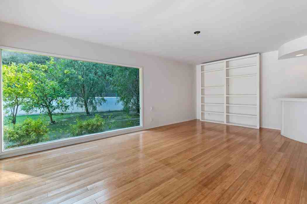 9900 Anthony Pl - Photo 3 of 24