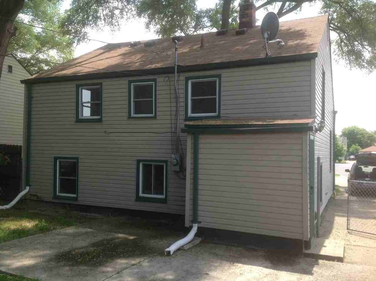 8035 Kaltz St - Photo 2 of 7