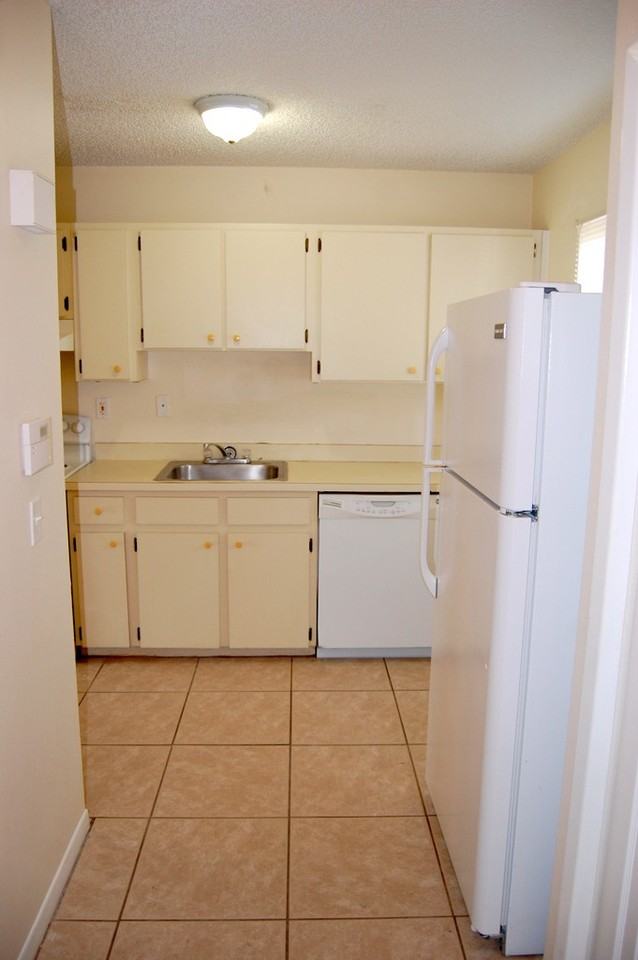 22706 Gage Loop - Photo 3 of 17