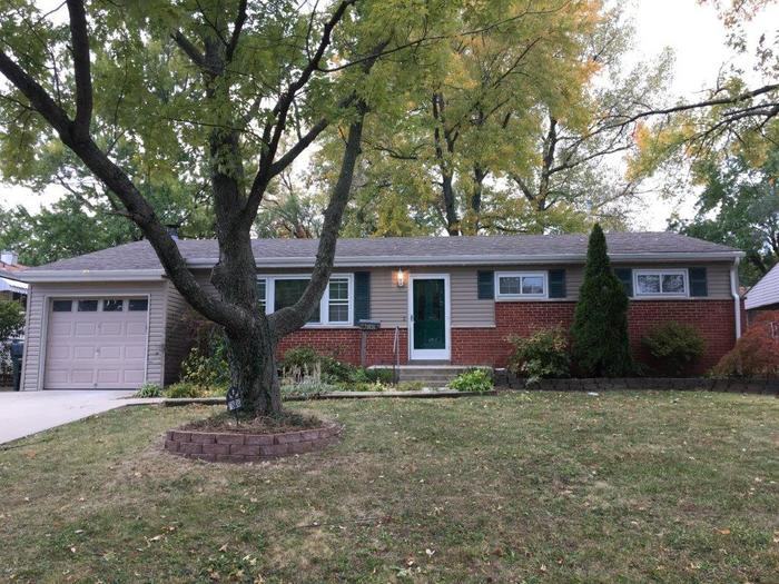 7808 Winward Dr - Photo 2 of 15