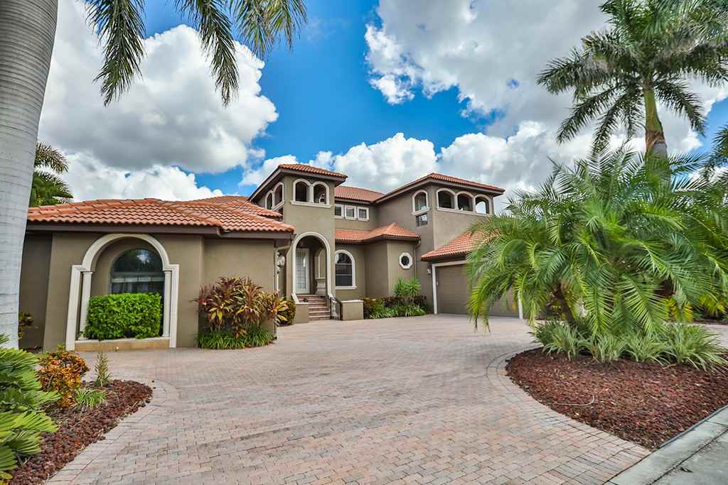 6418 Rubia Cir - Photo 2 of 35