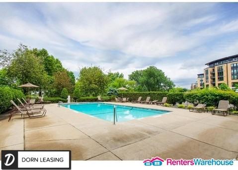 4860 Park Commons Dr - Photo 3 of 20