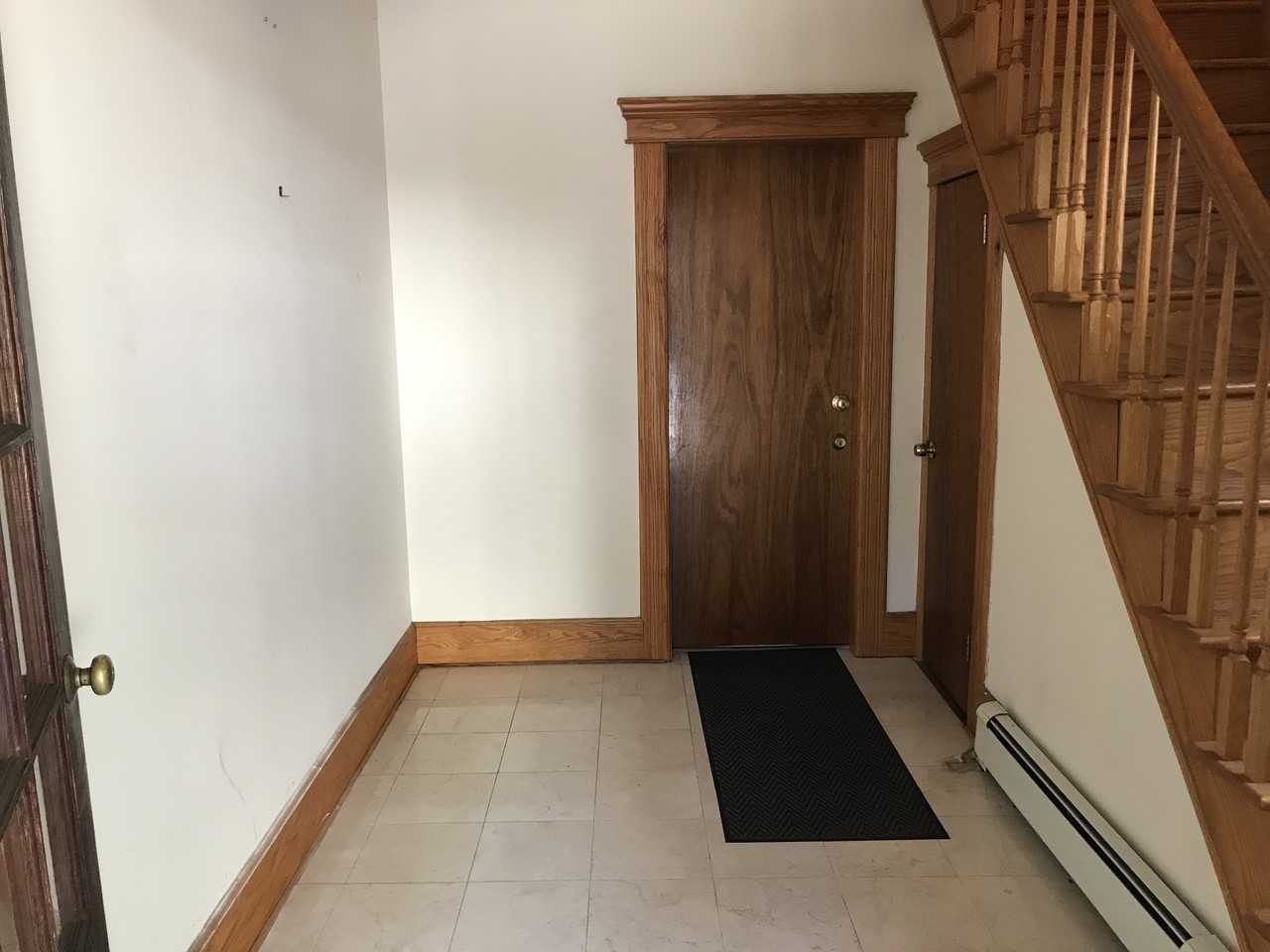 85 Grand Ave - Photo 2 of 10