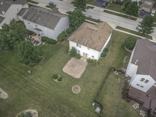 1007 Butterfield Cir W - Photo 2 of 22