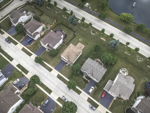 1007 Butterfield Cir W - Photo 3 of 22