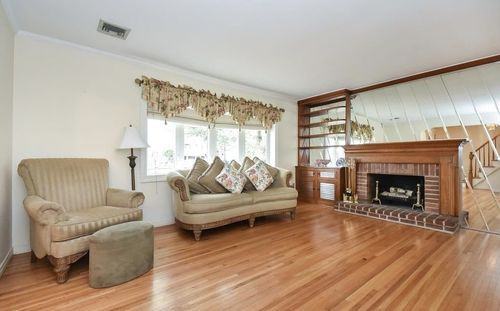 341 Old Courthouse Rd - Photo 3 of 6