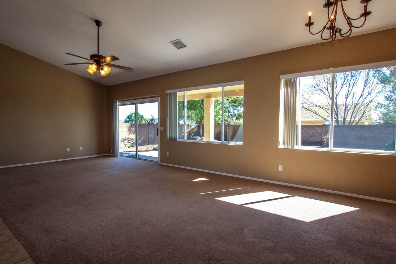 7605 Shimmer Ln - Photo 2 of 19