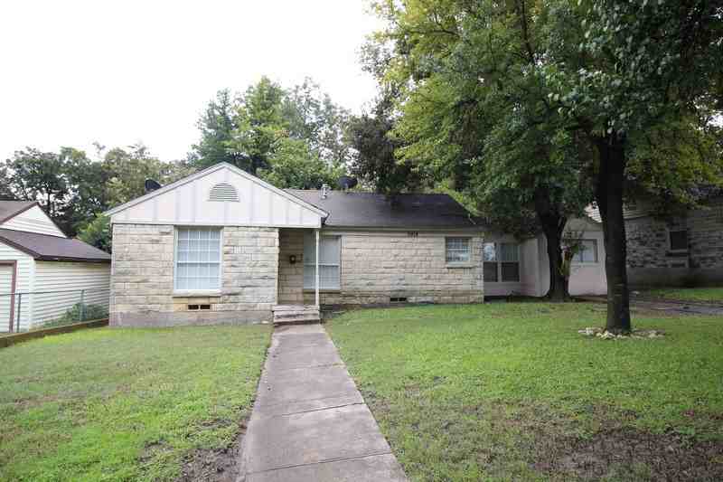 5814 Overlook Dr - Photo 2 of 20