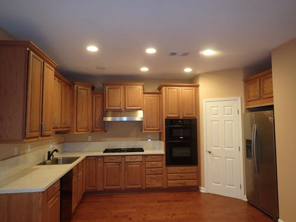 233 Rayos Del Sol Dr - Photo 3 of 19