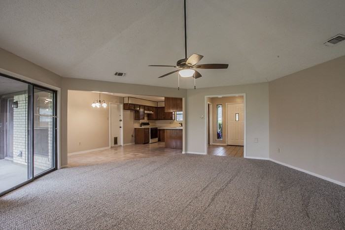 3584 Ivy Gap Rd - Photo 2 of 15