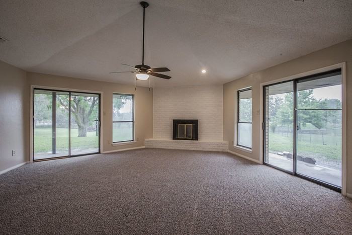 3584 Ivy Gap Rd - Photo 3 of 15