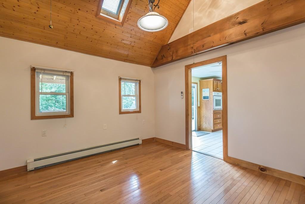 595 Bourne Rd - Photo 3 of 30