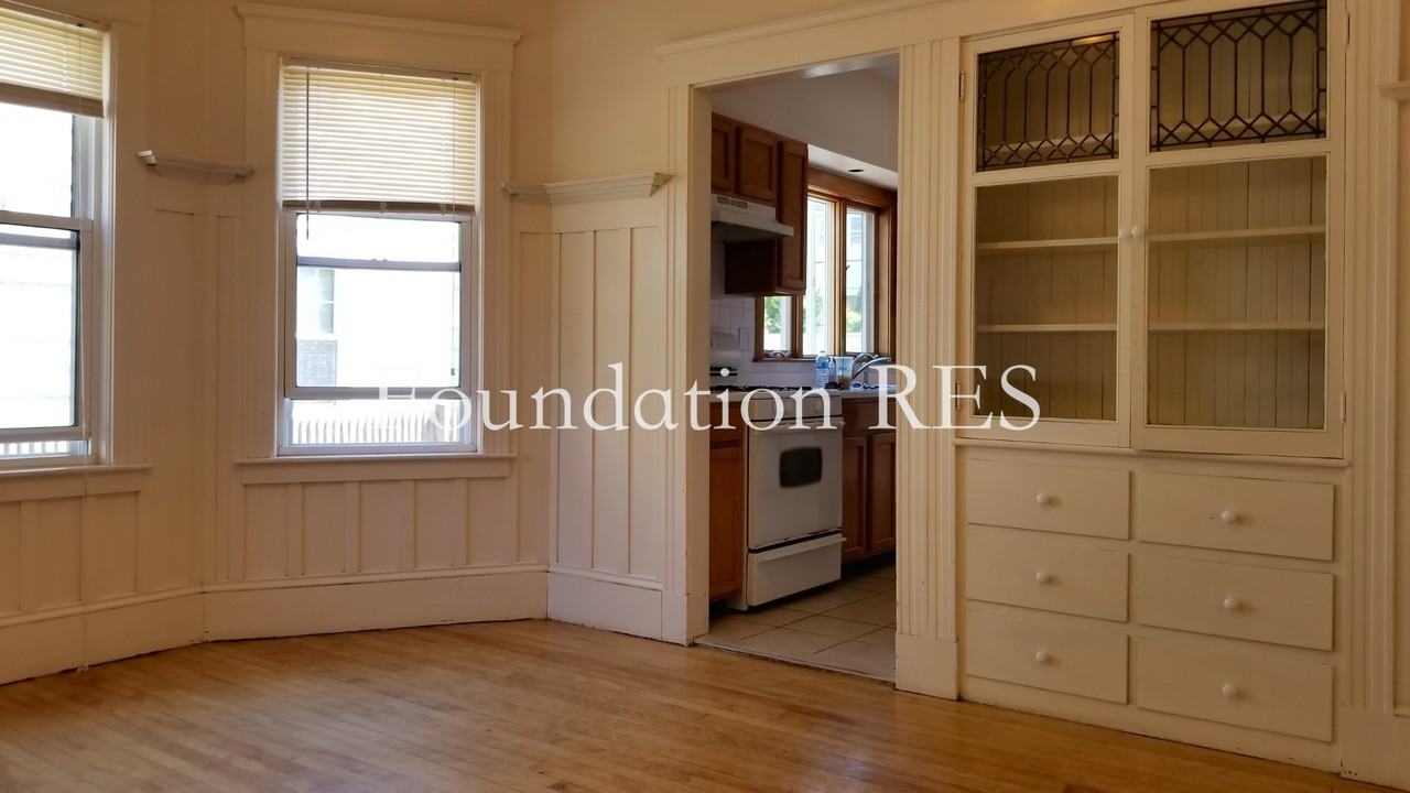 144 Washington Street #1 - Photo 2 of 11