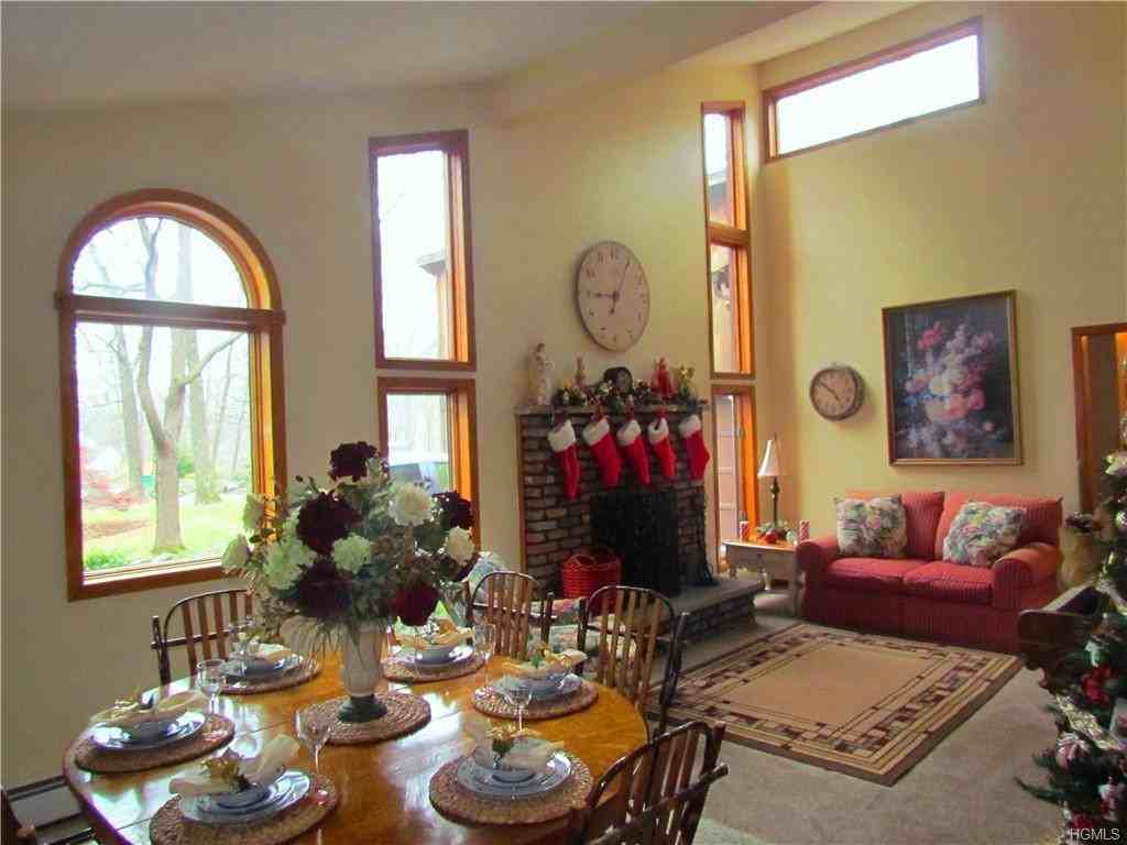 30 Scaglione Ct - Photo 3 of 21