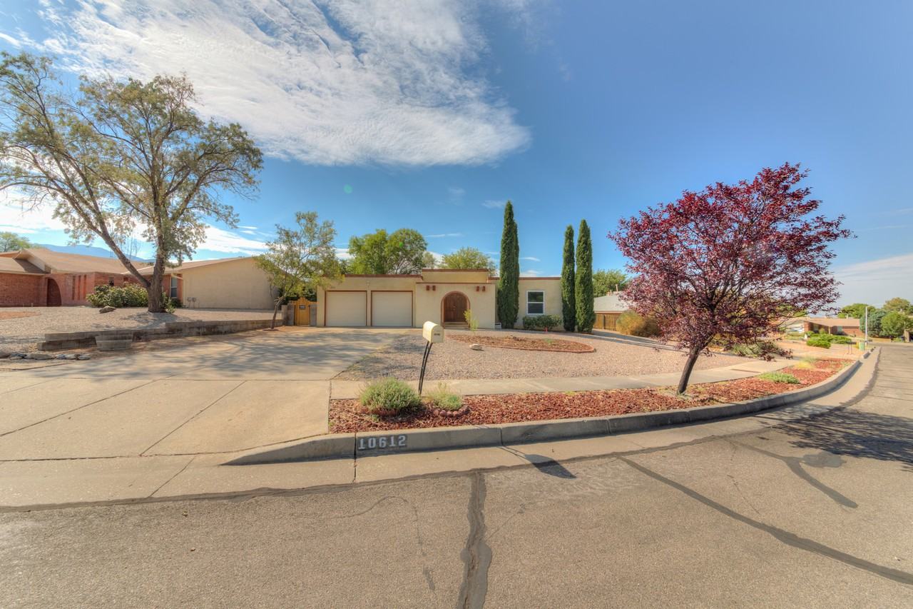 10612 Hagen Rd NE - Photo 2 of 24