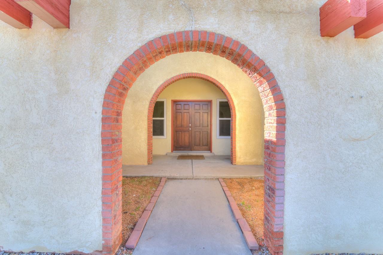 10612 Hagen Rd NE - Photo 3 of 24